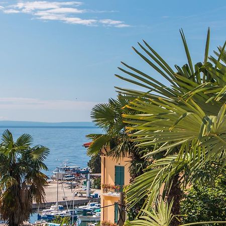Sunny Apartment Anamaria אופטיה מראה חיצוני תמונה