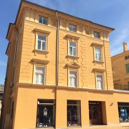 Sunny Apartment Anamaria אופטיה מראה חיצוני תמונה