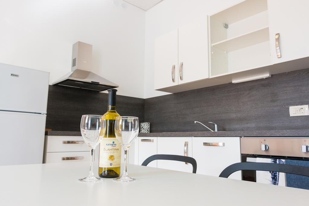 Sunny Apartment Anamaria אופטיה מראה חיצוני תמונה