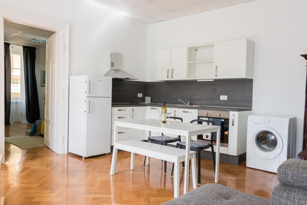 Sunny Apartment Anamaria אופטיה מראה חיצוני תמונה